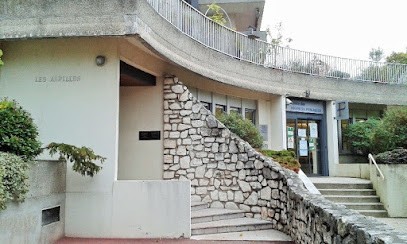 Arij Janhani, Ostéopathe à Saint-Cloud