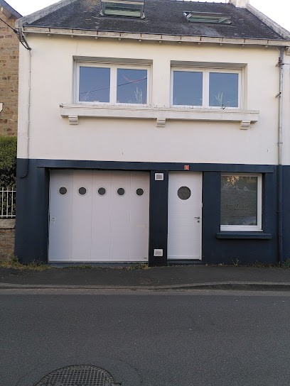 Aymeric Rabadeux Ostéopathe, Ostéopathe à Concarneau