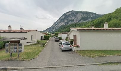 Laval Coulanges Regine Alix Marie, Ostéopathe à Sassenage