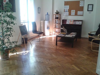 Agramunt Muriel Cabinet D'OSTEOPATHIE, Méthode Mézières, Kinésithérapie, Ostéopathe à Marseille 02