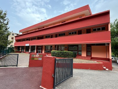 Perline BONROY - Ostéopathe DO, Ostéopathe à Villeneuve-Loubet