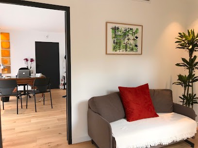 LAVIGNE Cécile ostéopathe Bruges, Ostéopathe à Bruges