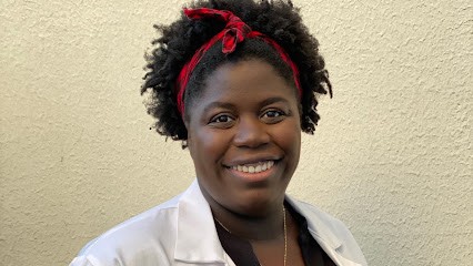 Christa-May ZANG, Ostéopathe à Charenton-le-Pont