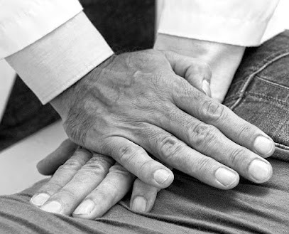 Bakhtyar Omar, Ostéopathe à Chartres