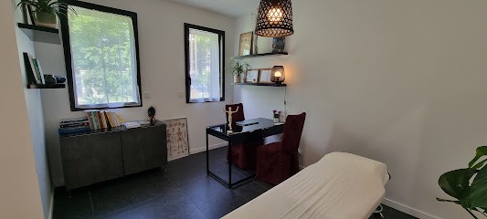 Laura Spony, Ostéopathe à Maisons-Laffitte