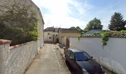 Clement BLOT Ostéopathe, Ostéopathe à Maurecourt