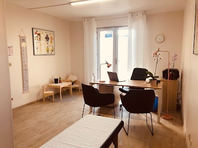 Sarah CHOKOUHI RAZI Ostéopathe, Ostéopathe à Château-Thierry