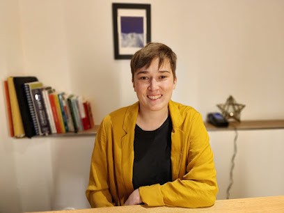 Amélie Mazenc Ostéopathe Clichy, Ostéopathe à Clichy