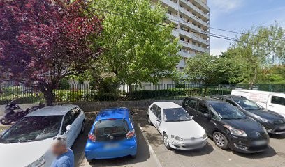 Echaoui Mustapha, Ostéopathe à Stains