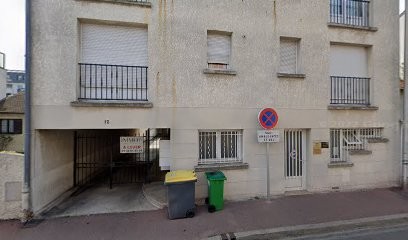 Dugas Machin Emilie Jacqueline Alma, Ostéopathe à Tremblay-en-France