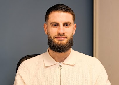 Jonathan Vanzo Ostéopathe D.O., Ostéopathe à Pontoise