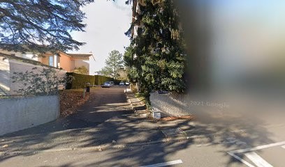 Conesa Elyett, Ostéopathe à Mâcon