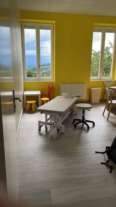 Cabinet D'Ostéopathie Marine Gallet, Ostéopathe à Villechenève