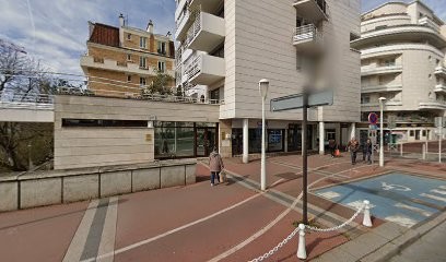 Indjeian Evelyne, Ostéopathe à Issy-les-Moulineaux