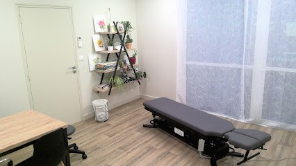 Charlotte Le Doujet Marquis, Ostéopathe à Lanester