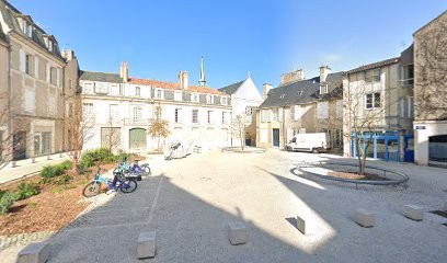 Pauline Dambry Ostéopathe, Ostéopathe à Poitiers