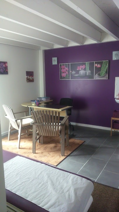 Joueo Angeline, Ostéopathe à La Chèze