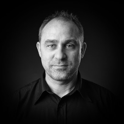 Loic Cailleux - Ostéopathe D.O, Ostéopathe à Noves