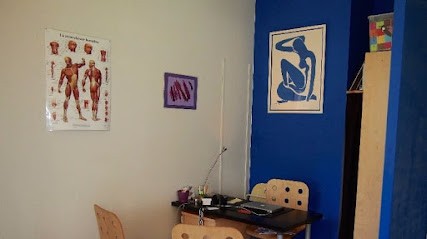 Marine CAUSSEMILLE, Ostéopathe à Puteaux