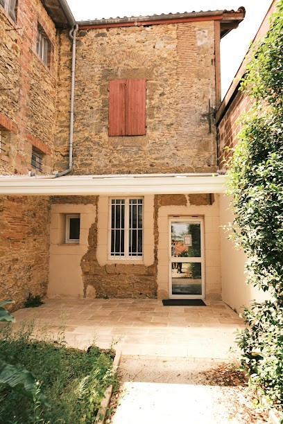 Gabrielle O'Connor - Ostéopathe D.O., Ostéopathe au Houga