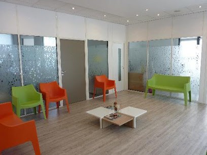 Simon HECKER-Ostéopathe D.O, Ostéopathe à Montigny-le-Bretonneux