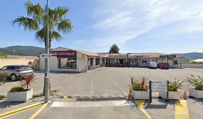 Hugo Spinelli Ostéopathe, Ostéopathe à Pignans