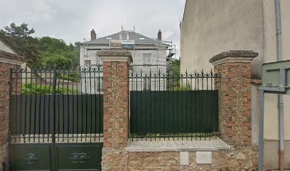 Roxane Nicolaï Ostéopathe, Ostéopathe à Saint-Martin-de-Bréthencourt