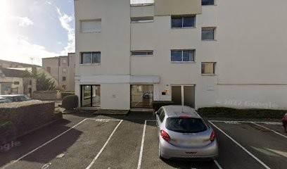 Ras Jean-Jacques, Ostéopathe à Thouars