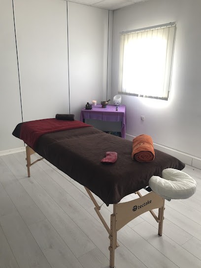 ÂME HARMONY - SOPHROLOGIE & MASSAGE BIEN-ÊTRE, Ostéopathe à Saint-Clément-de-Rivière
