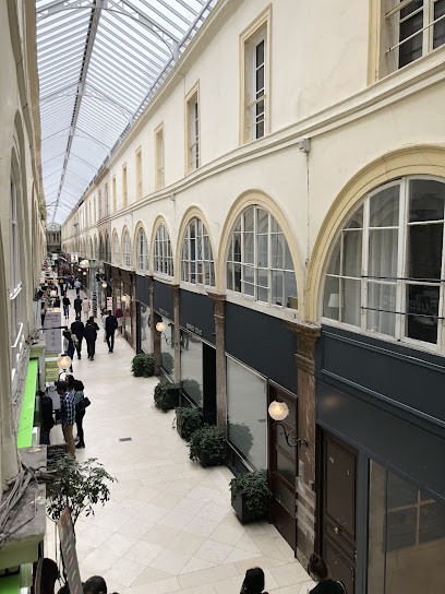 Caillet Julia, Ostéopathe à Paris 02