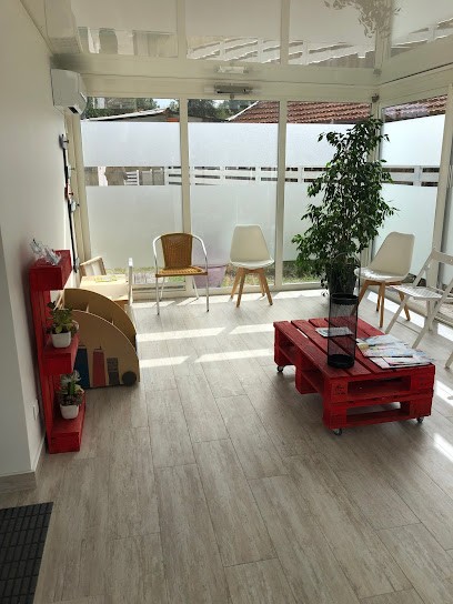 Lucie Devaux Ostéopathe, Ostéopathe à Vayres