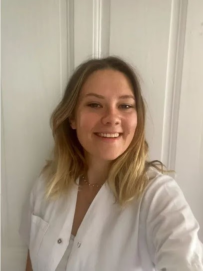 Elise Coyeaud Ostéopathe, Ostéopathe à Peymeinade