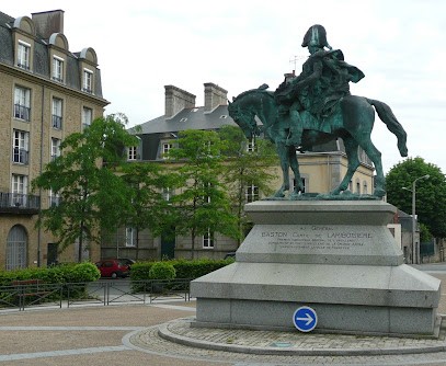 Cyril PELLEN Ostéopathe D.O. - Fougères Centre-ville - 35300, Ostéopathe à Fougères