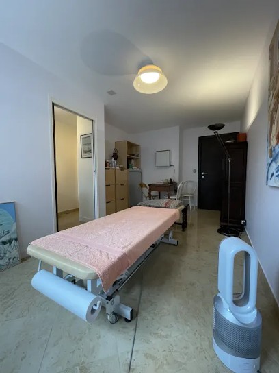 Claire VIRETTO | Ostéopathe | Neuilly-Plaisance, Ostéopathe à Neuilly-Plaisance