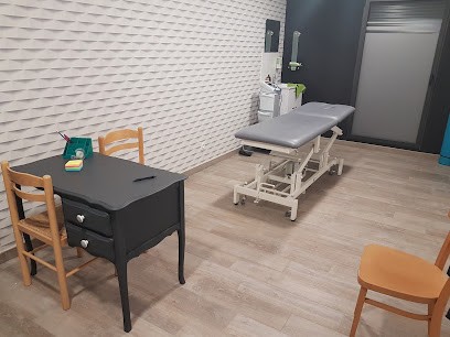 Maxime Dhinaut, Ostéopathe à Préseau