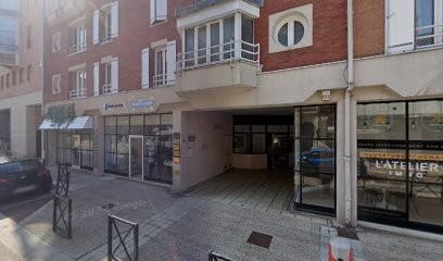 Flavie APRUZZESE, Ostéopathe à Épernay