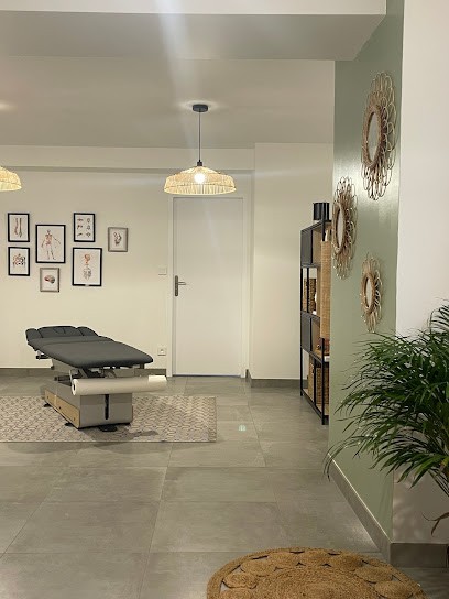 Juliette Brus Ostéopathe, Ostéopathe à Varetz