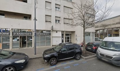 Ostéopathe Berthelot Coleen D.O., Ostéopathe à Saint-Priest