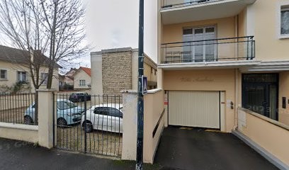 Oriane Menu Ostéopathe DO Groupe Médical Rabelais, Ostéopathe à Chelles