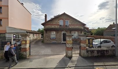 Julie LEGUILLON, Ostéopathe à Combs-la-Ville