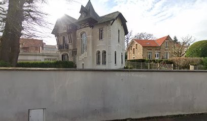 PHENG Caroline Ostéopathe D.O., Ostéopathe à La Celle-Saint-Cloud