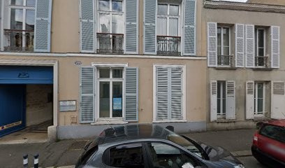 Sarah Regosz, Ostéopathe à Fontainebleau