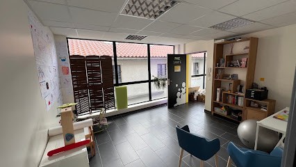 Lisa MAY TIGNOL Ostéopathe, Ostéopathe à Pont-de-Chéruy