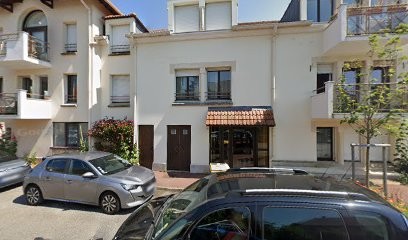 Louise LENOIR - Ostéopathe D.O - Drainage Lymphatique RENATA - Montigny Le Bretonneux, Ostéopathe à Montigny-le-Bretonneux