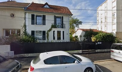 Emilie, Ostéopathe à Metz