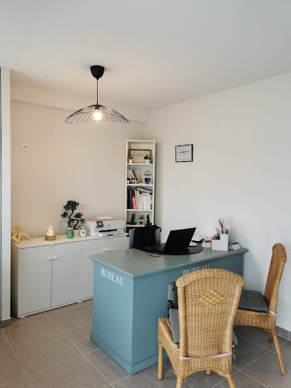 Alexandra Ramognino Ostéopathe D.O., Ostéopathe à La Crau