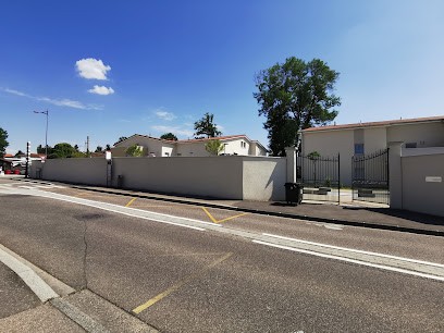 Cotto Anthony OSTEOPATHE, Ostéopathe à Mions