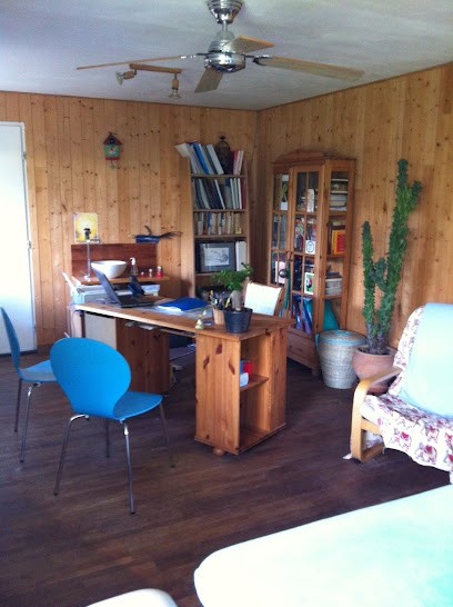 Testud Millepied Claire, Ostéopathe au Teich