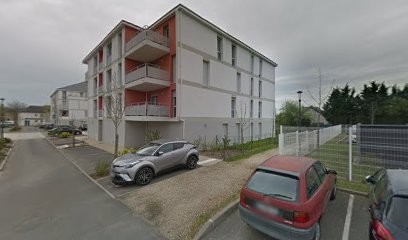 Santiago Arias Ostéopathe, Ostéopathe à Vendôme