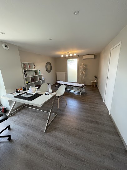 Mermet Clara, Ostéopathe à Millery